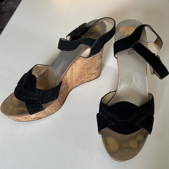 Michael Kors suede wedges - Picture 2 of 6
